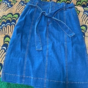 NWT Paper bag waist midi skirt